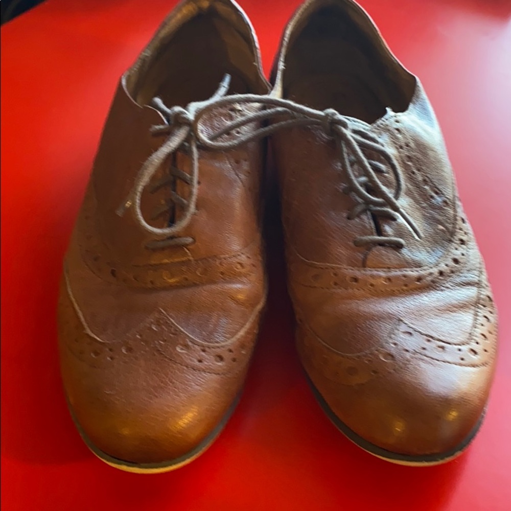 Clarks Brown Wingtip Oxfords, Size 9
